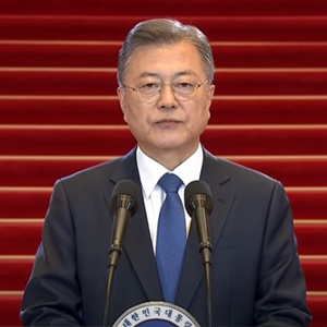떠나는 문 대통령 "한국 방역·의료 세계 선진국 능가"