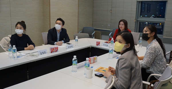 "초등생 해열진통제 '가루형 스틱 제품' 새 바람 불 것"