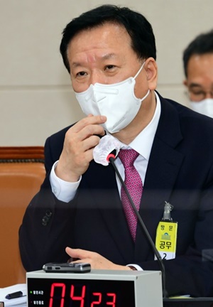 정호영, 복지부장관 입각 갈림길…오늘 임명 여부 촉각