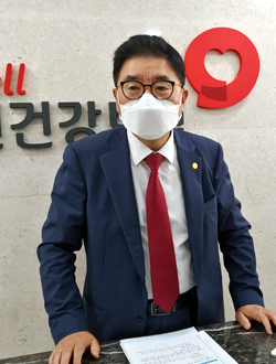 약사회 "자영업자 손실보상만큼 수가에 반영해줘야"