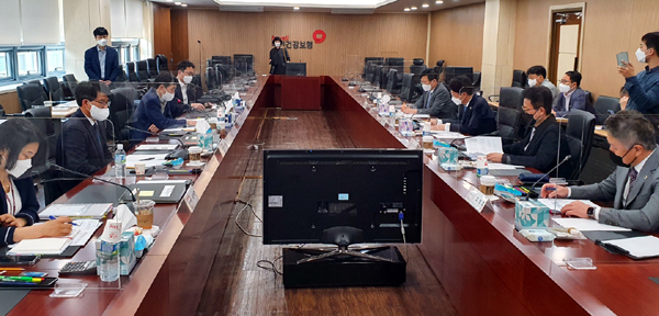 신속검사 지원 1조1천억…건보 적자, 수가협상에 영향?
