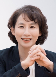 첫 국산 코로나 백신 허가 임박...제품화지원단 활약