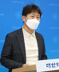 감기약부터 생물학제제까지 부족…약사회 팔 걷었다