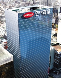 "한미 포지오티닙, 폐암 흔한 변이 환자에 100% 반응"