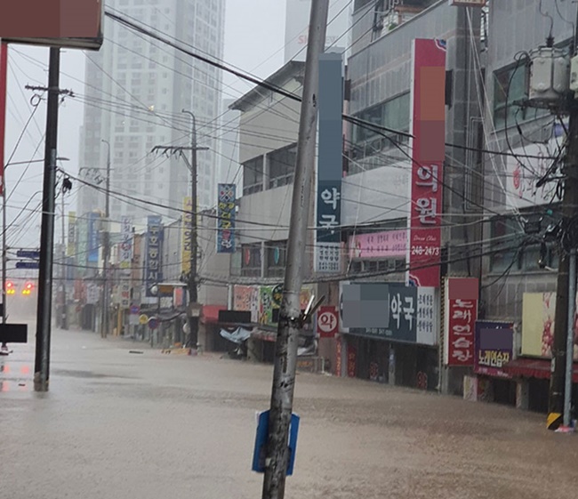 힌남노 할퀸 제주도 약 수급 '비상'…포항도 배달 차질