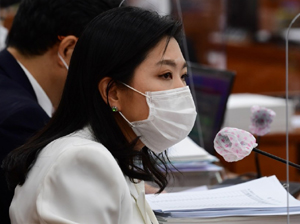 식약처 국감에 등장한 '백경란방지법'...주식 보유 논란