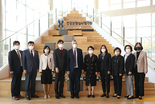 WHO 루디 에거스 국장 "심평원과 협력 지속 강화할 것"