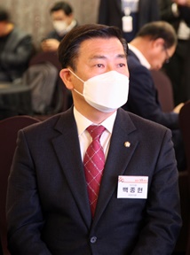 감기약 품절 지적한 백종헌 의원, 2년 연속 우수의원 수상
