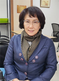 "뇌병변 장애 환자 위해" 재능 기부 나선 72세 약사