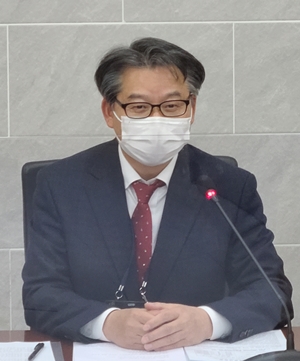 약학회 곳간 풍성해졌다..."CEO형 회장 기분좋은 수식어"