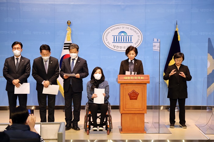 민주, NMC 이전사업 축소한 기재부 비판…"전면 재검토해야"