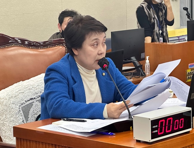 정춘숙, 약가인하·간호법안 본회의 부의안 상정