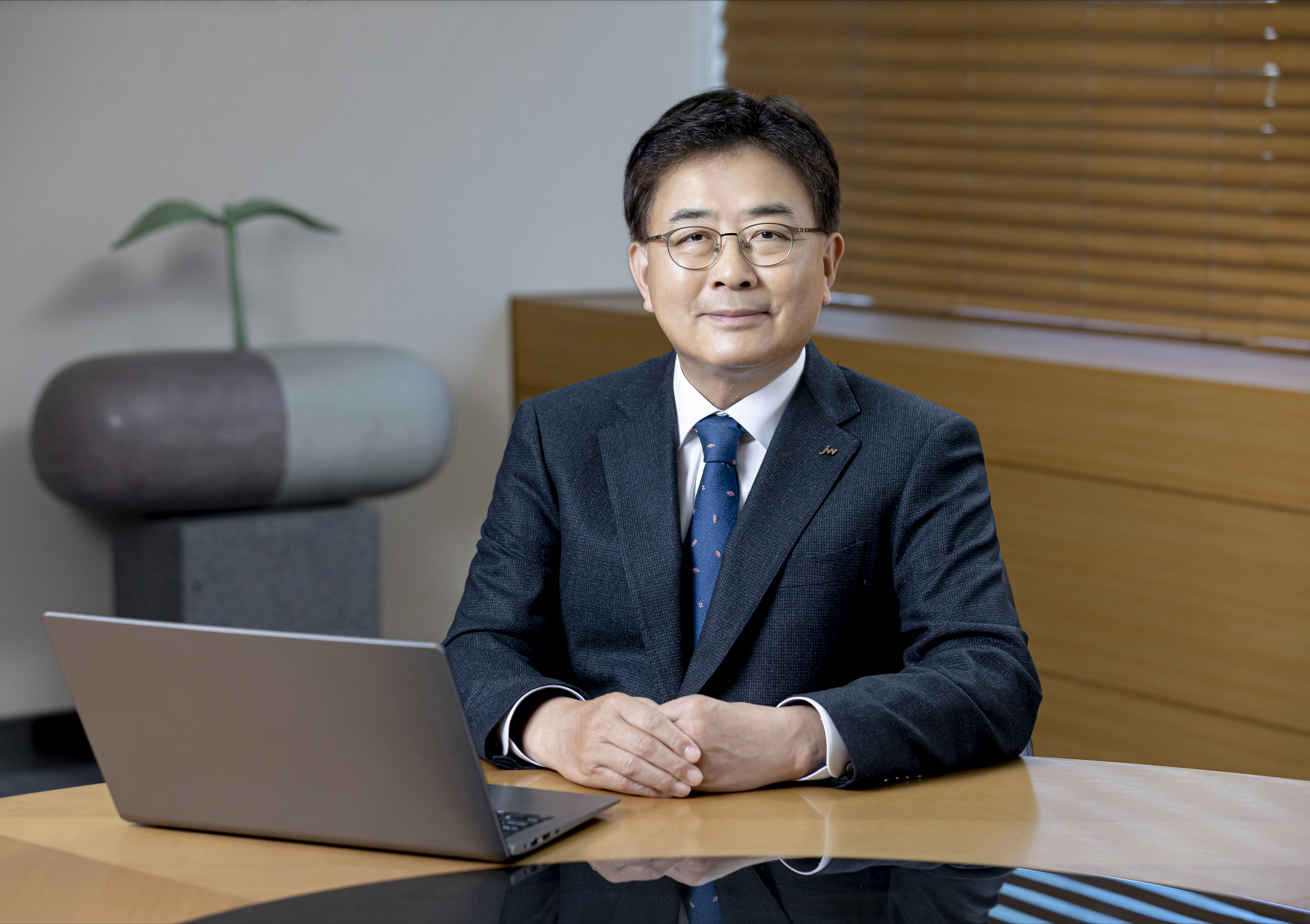 신영섭 JW중외제약 대표 재선임 예고…호실적 반영