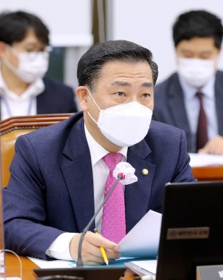 백종헌 "역대 최저 출산율·소아진료과 붕괴 해법찾자"