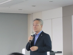 김경진 에스티팜 대표 "신약개발·CDMO 시너지 낼 것"
