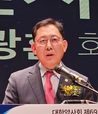 "공공심야약국 제도화를"…국회의원들, 총회서 한목소리