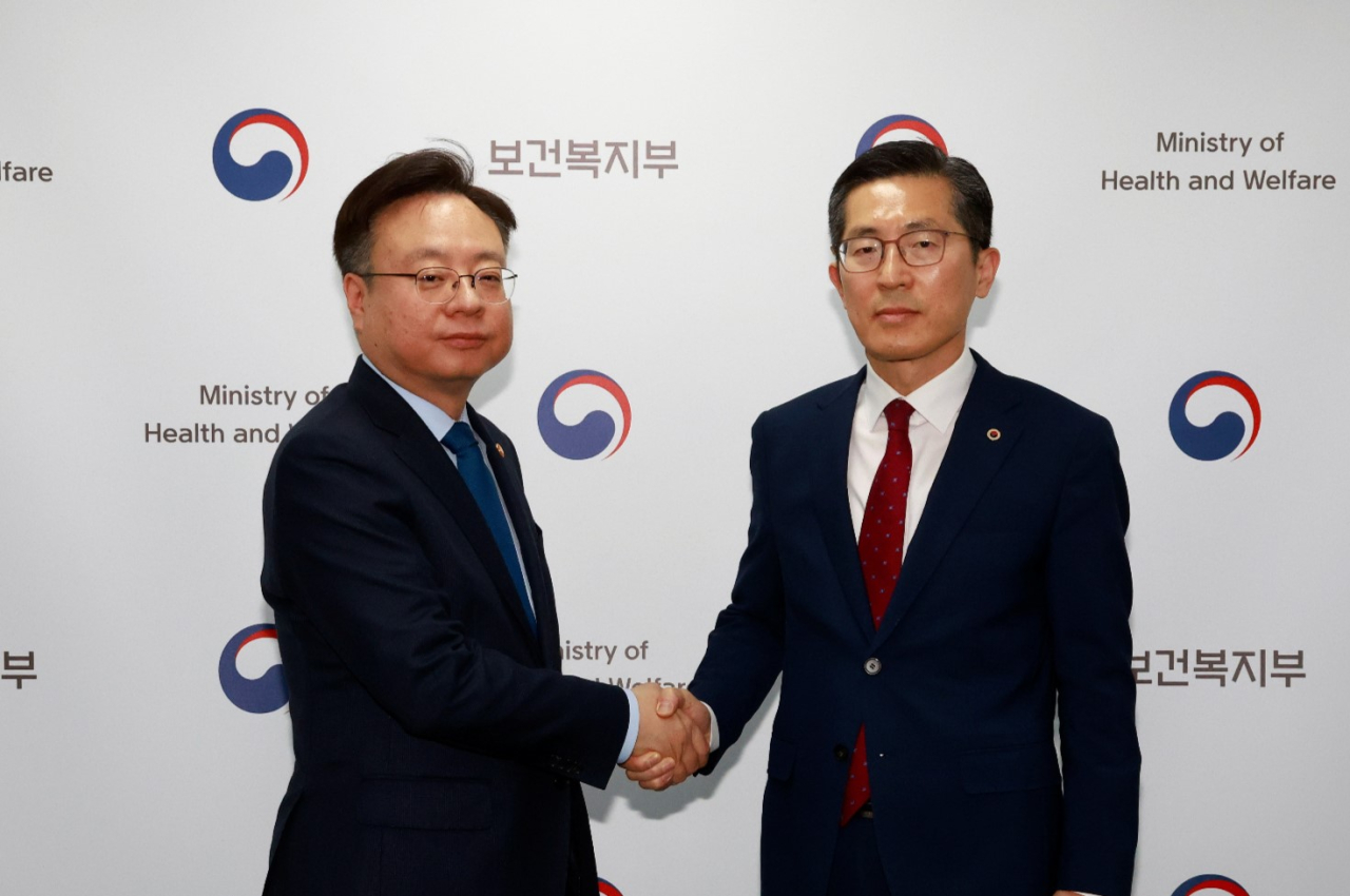 조규홍, 이필수 만나 필수의료·간호법 논의…직능협의도 독려