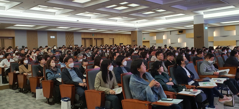 영등포구약, 4년만에 대면 연수교육...약사 300여명 참여