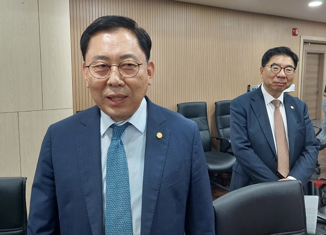 약국 수가 3%대 인상 어렵나…부정적 전망 대세