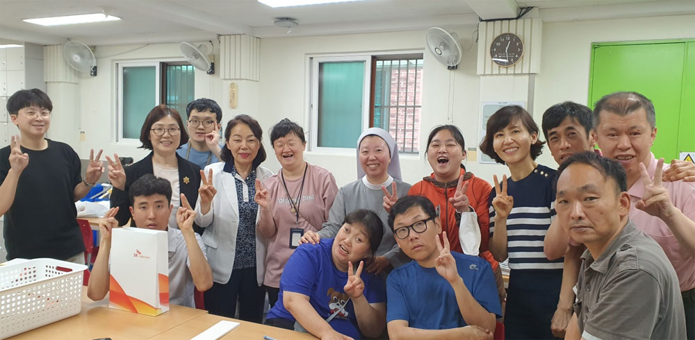 성동구약, 장애인직업재활시설에 성금·생필품 전달