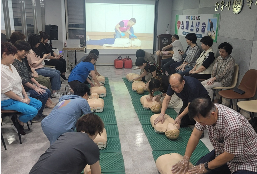 안양시약 "골든타임은 4분"...약사 심폐소생술 교육