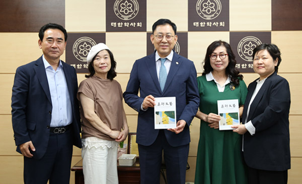 약사문인회, 최광훈 회장 만나 문예활동 활성화 논의