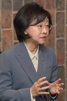 오유경 "건기식 개인거래, 유통·효능 혼란 우려…반대"