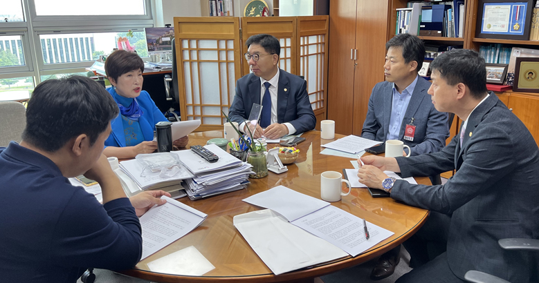 경기도약, 전혜숙 의원과 의약품 품절사태 대책 논의