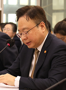 복지부, 의대 정원 확충 수요조사...증원 규모 발표 없어
