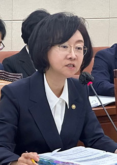 백신임상 내국인 비율, 5%로 완화되나…오유경 "그렇게할 것"