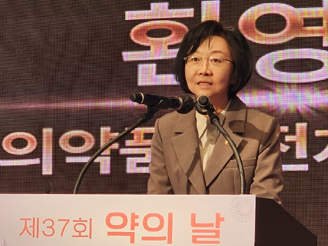 정부 주관 첫 '약의 날'...국산신약 36품목 성장 놀라워