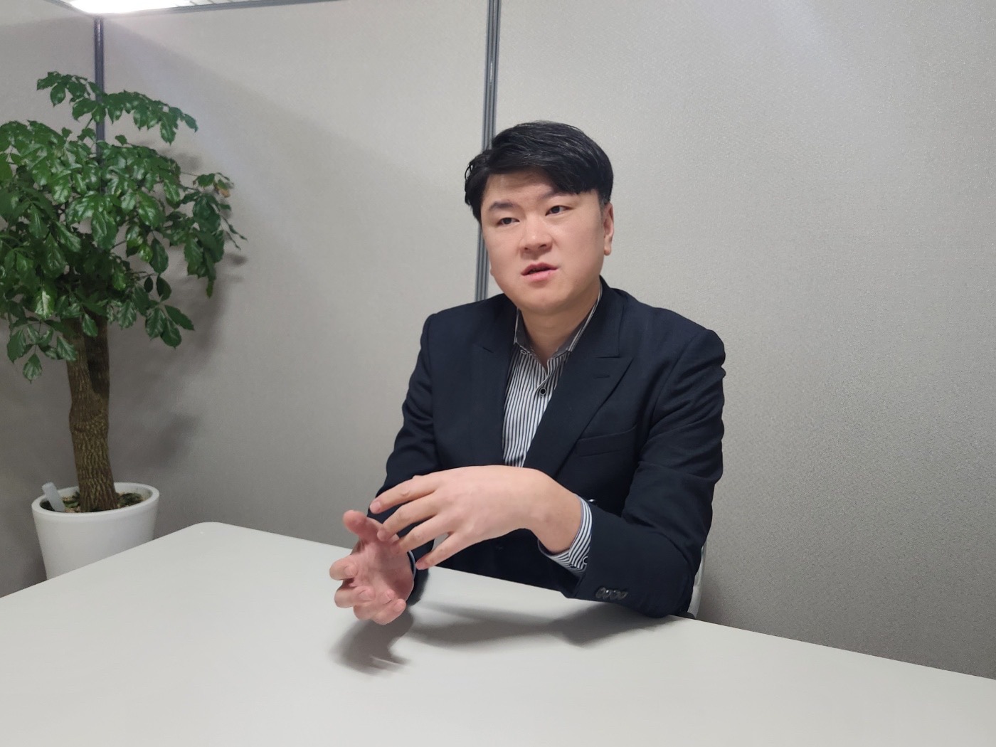 "제약 영업마케팅 출신 CSO 전문 세무사죠"