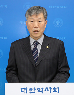내년 약사회비 동결…재난지원금 1만원 납부도 중단
