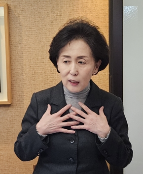 "비대면 확대 폭탄 맞은 심정...성분명처방 없인 불참"