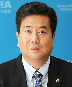 민주당, 총선 인재 5호에 의사 출신 강청희 발탁