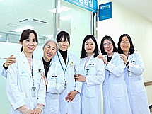 "국가자격 전문약사들이예요"...병원들 잇단 홍보전