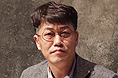 약국 접고 연극무대로...약사의 인생2막 연기도전
