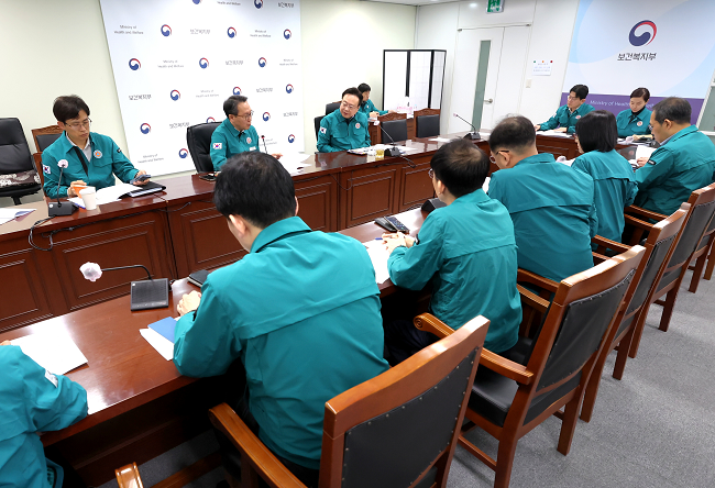 정부, 국립대병원 등 거점 병원 규제완화 조속히 시행