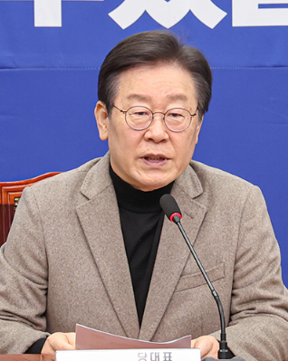 이재명 "한번에 의대 2천명 증원...어찌 이런 발상을"