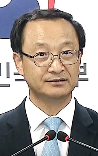 정부, 의료계에 "내년 예산 같이 짜자"…교수는 줄사직