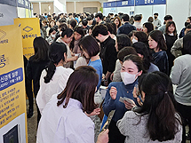 전용 건기식 열풍…약국 건기식 업체들 때아닌 활황