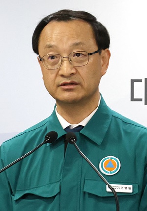 정부, 법원 결정 다음날…"의·정 갈등 조속히 매듭"