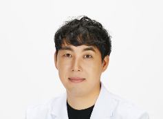 "강아지 탈 쓴 펫약사 전국 방방곡곡 누벼요"
