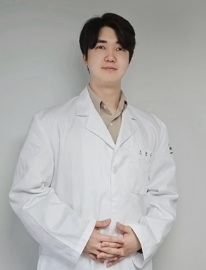 무더위 바닷가로 가는 약대생들...약 바로 알기 캠페인