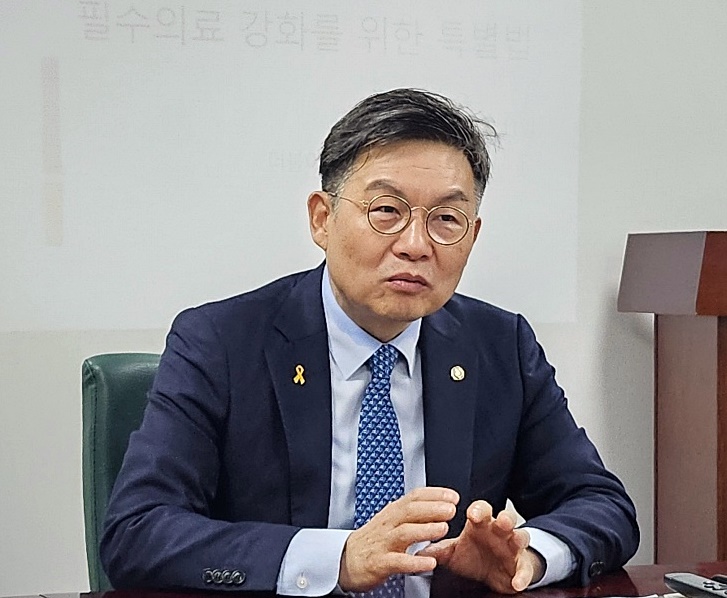 "진료권 설정, 필수·지역의료 강화 첫발…재정근거도 마련"