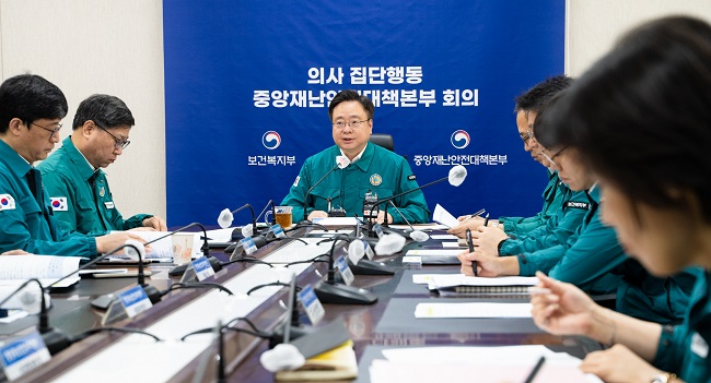 사직 전공의 971명 현장 복귀...동네의원에 58% 취업