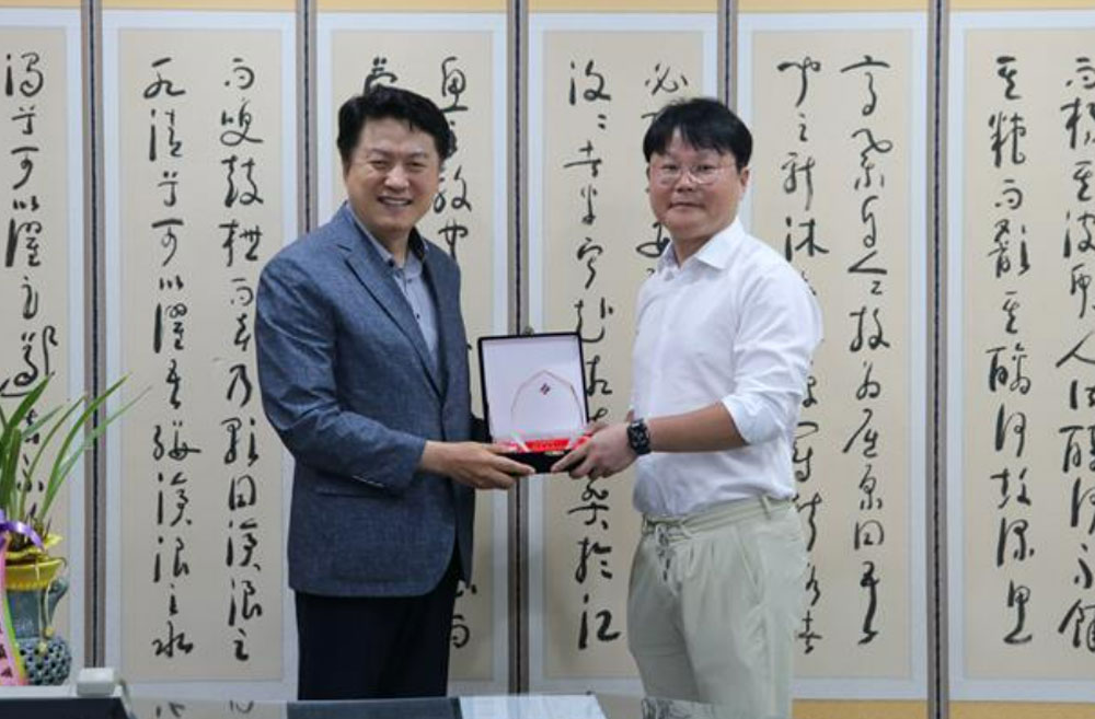 한의협, 안세영 금메달 조력 스포츠한의학회장에 공로패