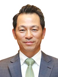 강정석 동아쏘시오 회장, 에스티팜 지분 852억원 처분