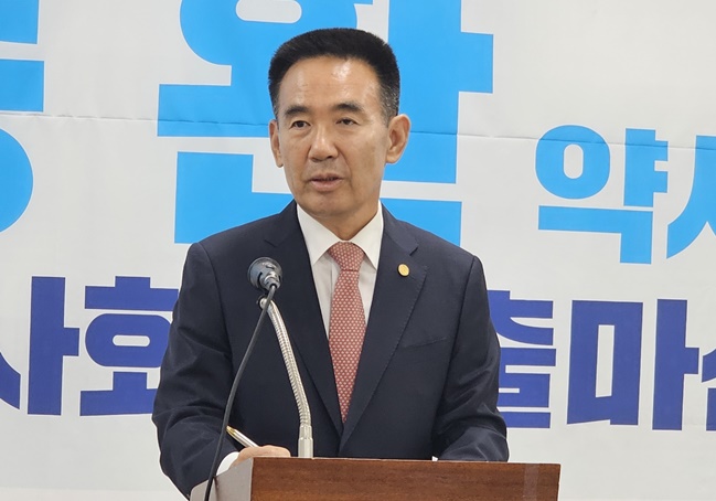 김종환 "마지막 신명 바치겠다"...약사회장 선거 출마 선언