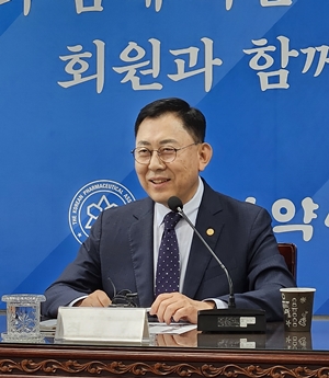 한약사 처분에 고무된 최광훈 회장 "이젠 교차고용 금지"